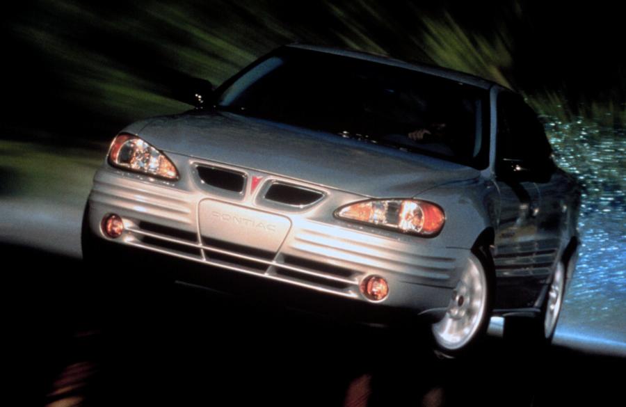  Pontiac Grand Am 1999 года  (фото 21 из 21)